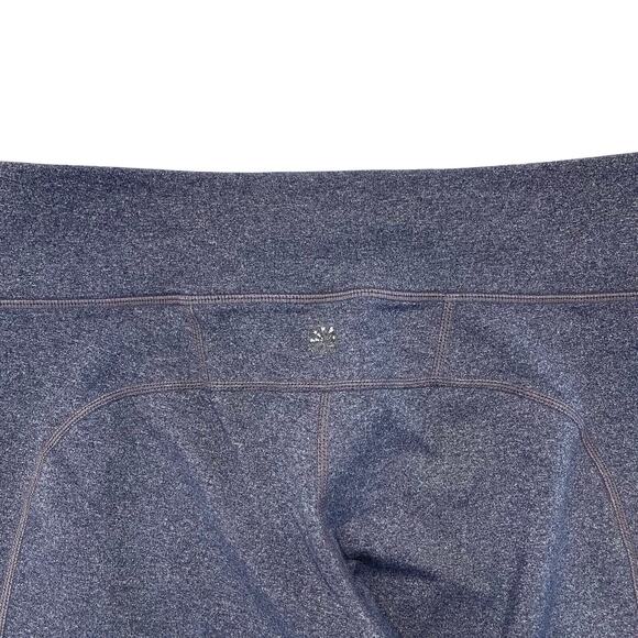 ATHLETA Kickbooty Gray Crop Straight Leg Workout Pants Size Small #819277 - Picture 3 of 8